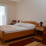 Zdenka 1 * Banjol