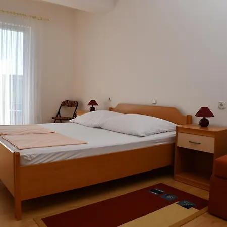 Zdenka 1 * Banjol
