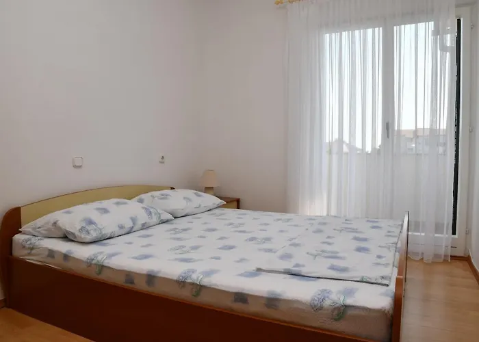 Zdenka 1 *